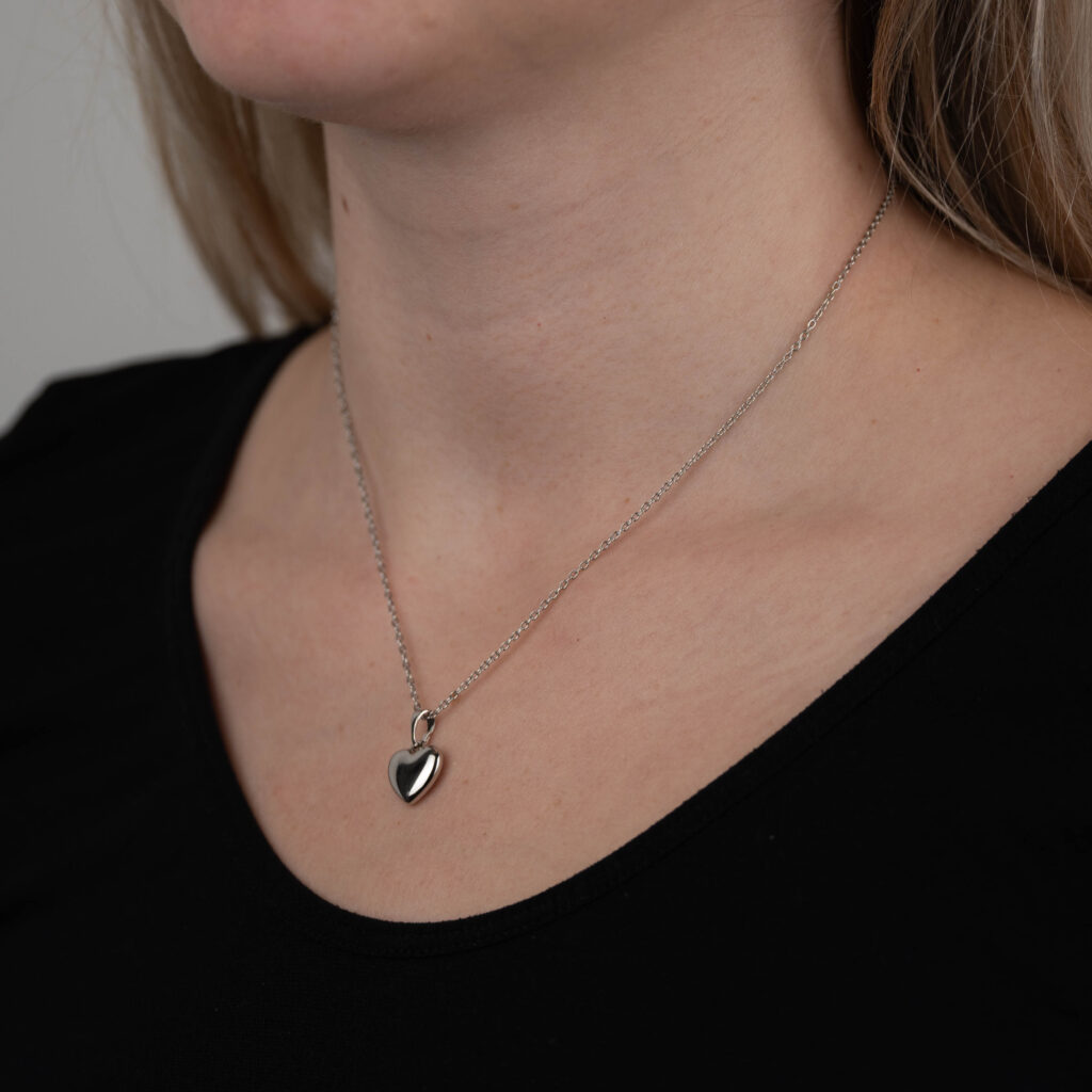 27691c0e4a85627a21d3664e3ee59581