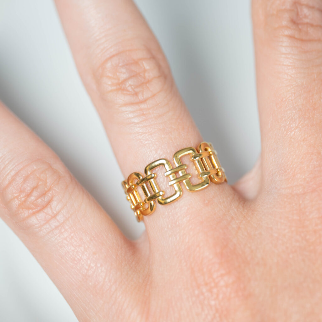 08108a0f53f47ba4303a8874c0ad1b1e