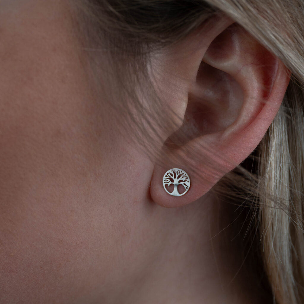 81174b2bed43e855198aeb5c88cbd77b